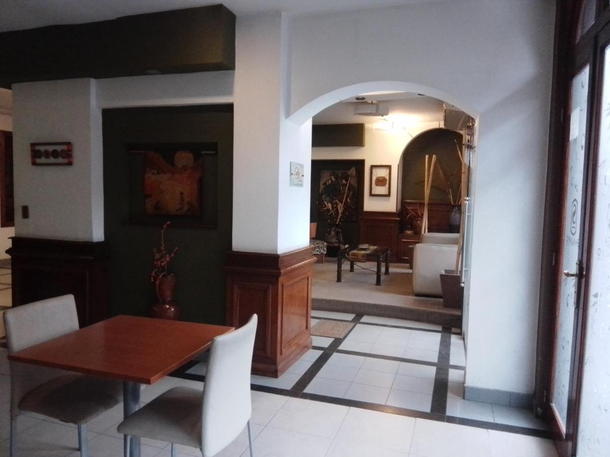Hotel Shauard サルタ エクステリア 写真