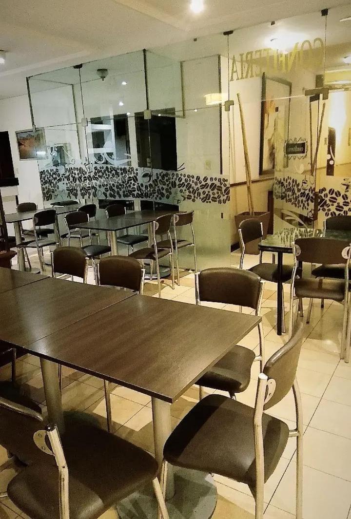 Hotel Shauard サルタ エクステリア 写真